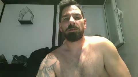 Snapshot of crazycouple1011 chatting on February 4, 11:06 pm funcouple online show from February 4, 11:06 pm