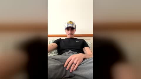 Snapshot of crazydickboy3 chatting on April 15, 9:16 am crazydickboy3 online show from April 15, 9:16 am