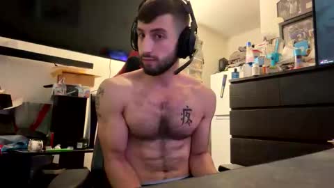 Snapshot of crazydill28 chatting on November 27, 6:21 pm crazydill28 online show from November 27, 6:21 pm