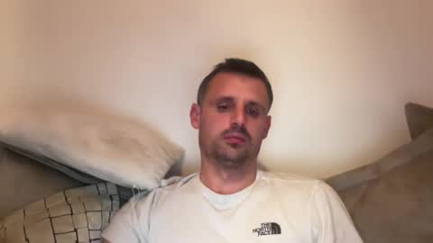 Snapshot of crazynicky chatting on December 16, 1:38 pm Nicky online show from December 16, 1:38 pm