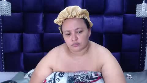 Snapshot of crazyonme chatting on September 9, 4:01 am diosalinda online show from September 9, 4:01 am