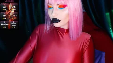 Snapshot of crazypinkyball chatting on February 12, 2:21 pm Roxy online show from February 12, 2:21 pm