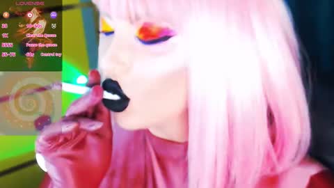 Snapshot of crazypinkyball chatting on September 25, 2:54 pm Roxy online show from September 25, 2:54 pm