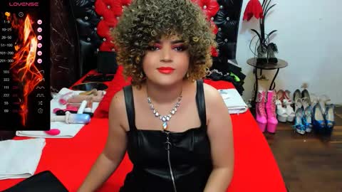 Snapshot of crazzy_pussy chatting on September 30, 9:14 am Ana  online show from September 30, 9:14 am
