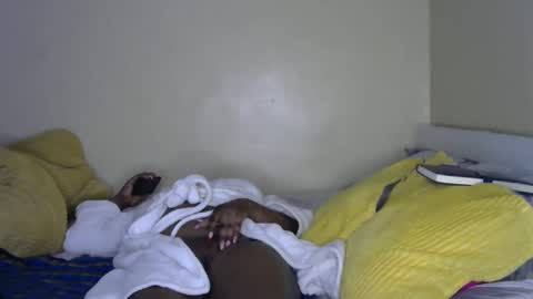 Snapshot of cream_squirts10 chatting on April 18, 8:40 am squirts10 online show from April 18, 8:40 am