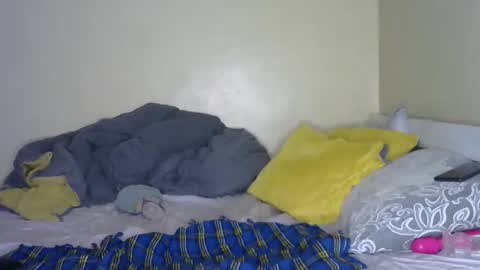 Snapshot of cream_squirts10 chatting on April 19, 8:24 am squirts10 online show from April 19, 8:24 am