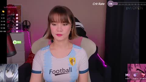 Snapshot of creammeow chatting on January 22, 2:15 am Alina online show from January 22, 2:15 am