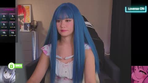 Snapshot of creammeow chatting on October 24, 2:41 am Alina online show from October 24, 2:41 am