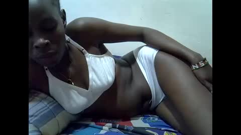 Snapshot of creamy_pussie chatting on May 31, 8:10 pm creamy_pussie online show from May 31, 8:10 pm