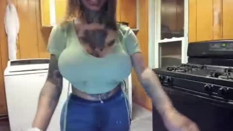 CreamyExotica online show from July 18, 3:44 am