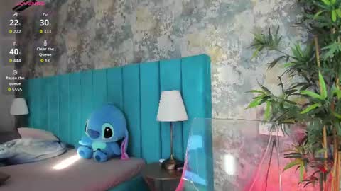 Sophie online show from June 16, 4:48 am