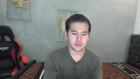 Snapshot of creamynow chatting on December 12, 3:10 am BareCreamyCum online show from December 12, 3:10 am
