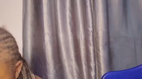 creamyposh1 online show from October 14, 9:59 pm