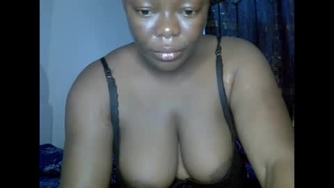 Snapshot of creamypussyxx chatting on May 18, 11:27 am creamypussyxx online show from May 18, 11:27 am
