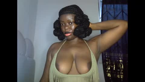 Snapshot of creamypussyxx chatting on June 1, 9:22 am creamypussyxx online show from June 1, 9:22 am