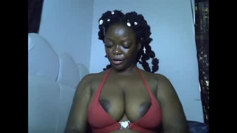 Snapshot of creamypussyxx chatting on July 21, 9:22 am creamypussyxx online show from July 21, 9:22 am