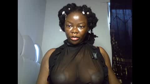 Snapshot of creamypussyxx chatting on July 24, 7:39 am creamypussyxx online show from July 24, 7:39 am