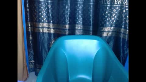 Snapshot of creamyxsugar chatting on September 13, 6:40 pm creamyxsugar online show from September 13, 6:40 pm