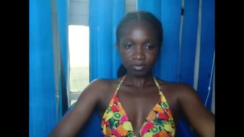 Snapshot of creamyxsugar chatting on September 16, 10:27 am creamyxsugar online show from September 16, 10:27 am
