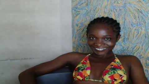 Snapshot of creamyxsugar chatting on September 28, 12:21 pm creamyxsugar online show from September 28, 12:21 pm