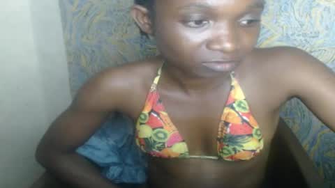 Snapshot of creamyxsugar chatting on September 29, 12:27 am creamyxsugar online show from September 29, 12:27 am