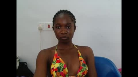 Snapshot of creamyxsugar chatting on October 11, 9:41 am creamyxsugar online show from October 11, 9:41 am