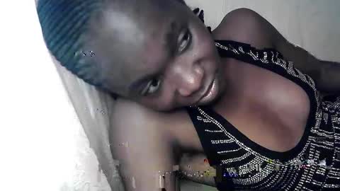 Snapshot of creamyxsugar chatting on October 21, 9:54 am creamyxsugar online show from October 21, 9:54 am