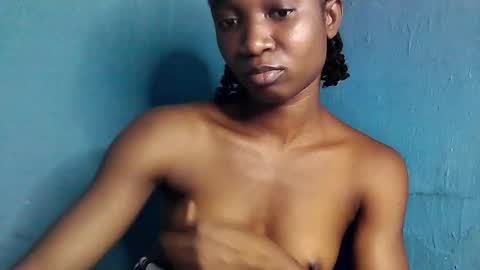 Snapshot of creamyxsugar chatting on October 23, 6:56 am creamyxsugar online show from October 23, 6:56 am