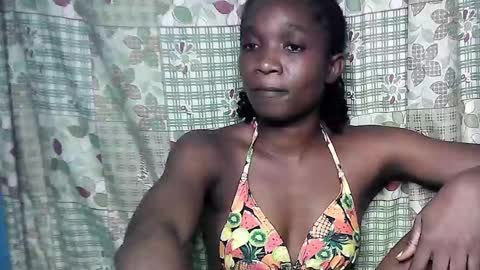 Snapshot of creamyxsugar chatting on November 8, 11:25 pm creamyxsugar online show from November 8, 11:25 pm