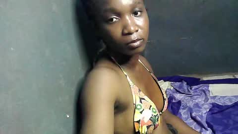 Snapshot of creamyxsugar chatting on March 18, 9:18 pm creamyxsugar online show from March 18, 9:18 pm