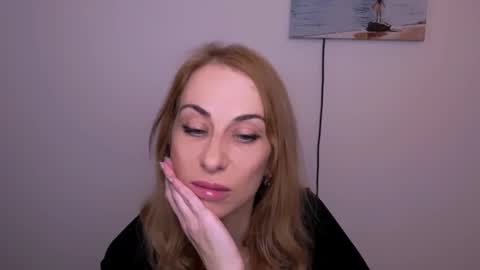 Snapshot of create_your_own_sun chatting on October 14, 12:50 pm Lera online show from October 14, 12:50 pm