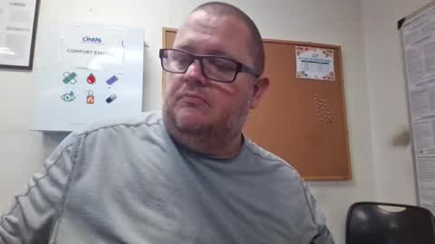 The hopeless romantic online show from January 11, 1:21 am