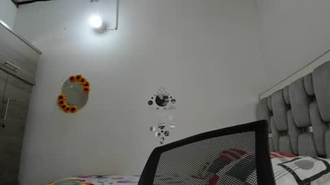 criistal_0 online show from June 11, 6:39 pm
