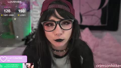 Snapshot of crimsonkitten chatting on March 8, 10:32 am Crimson Kitten online show from March 8, 10:32 am