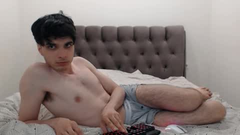 Snapshot of cris_peace chatting on October 3, 8:39 pm JOIN IN A FAN CLUB AND YOU WILL HAVE 90 OF MY PHOTOVIDEO FREE FANSLY - online show from October 3, 8:39 pm