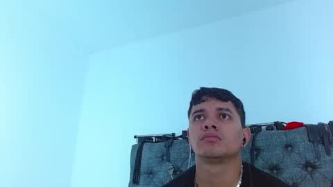 Snapshot of crisandmery chatting on March 4, 3:37 pm CRISANDMERY online show from March 4, 3:37 pm