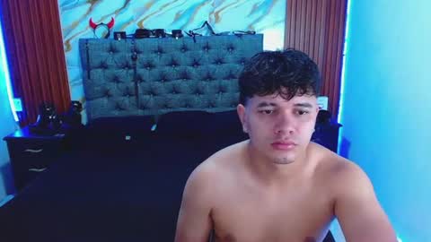 CRISANDMERY online show from June 27, 2:27 am