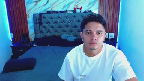 CRISANDMERY online show from July 26, 5:59 am