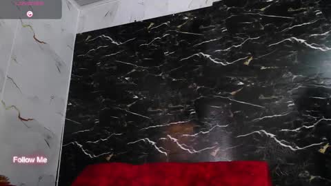 crislingery_doll online show from November 3, 1:23 pm