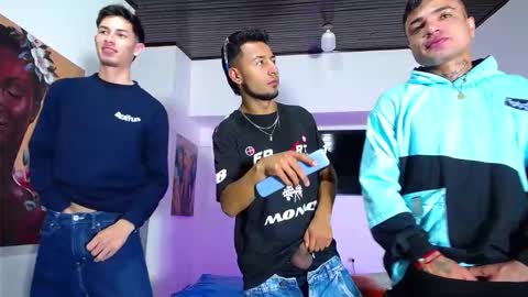 crismens online show from October 17, 6:43 pm