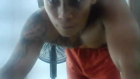 crismodel1219 online show from August 4, 6:21 pm