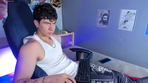 Cris online show from January 16, 2:37 am