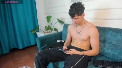 Cris online show from March 11, 2:17 am