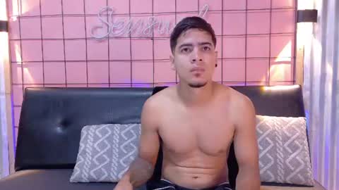 criss_hardcock_ online show from June 16, 12:41 pm