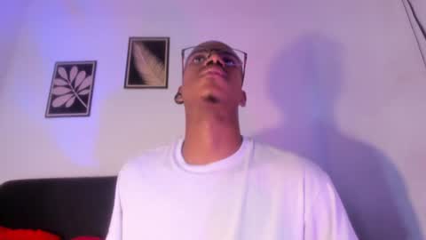Snapshot of criss_zuri chatting on July 28, 6:20 pm criss_zuri online show from July 28, 6:20 pm