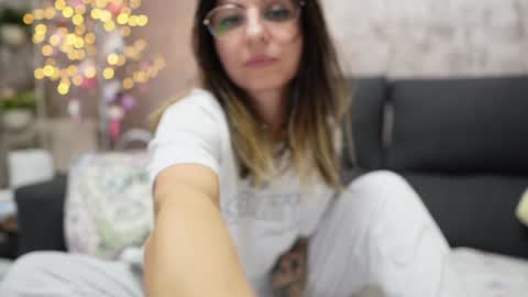 crissy_love online show from January 21, 7:28 pm