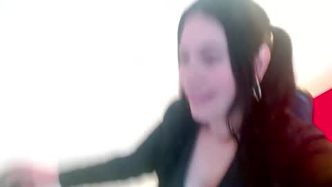 Snapshot of cristal1609 chatting on October 1, 1:39 pm cristal1609 online show from October 1, 1:39 pm