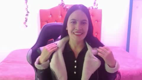 Snapshot of cristal1609 chatting on November 30, 2:43 pm cristal1609 online show from November 30, 2:43 pm