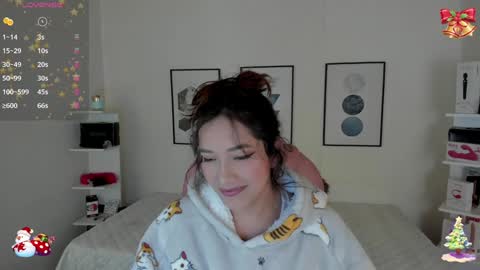 Snapshot of cristal__hot_1 chatting on December 10, 4:13 am Cristal online show from December 10, 4:13 am