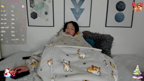 Snapshot of cristal__hot_1 chatting on December 21, 7:35 am Cristal online show from December 21, 7:35 am